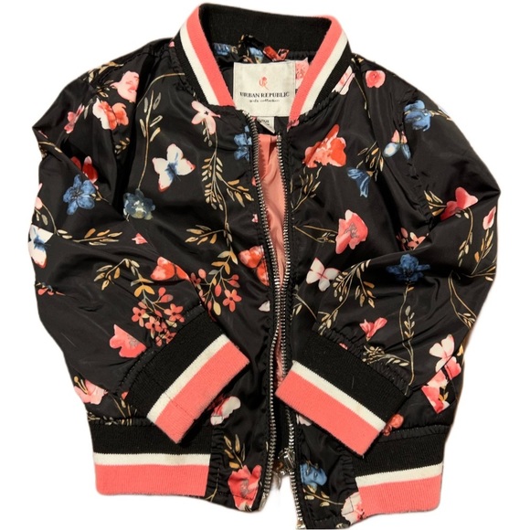 Urban Republic Other - Urban republic • bomber style silky black floral zip jacket